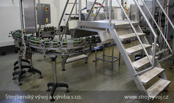 Lamellar conveyors