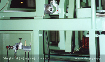 Automatic string saw for PIPO production