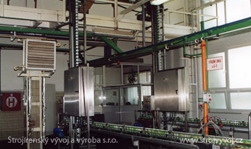 Vertical magnetic conveyors