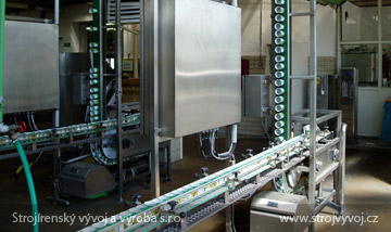 Vertical magnetic conveyors