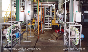 Vertical magnetic conveyors